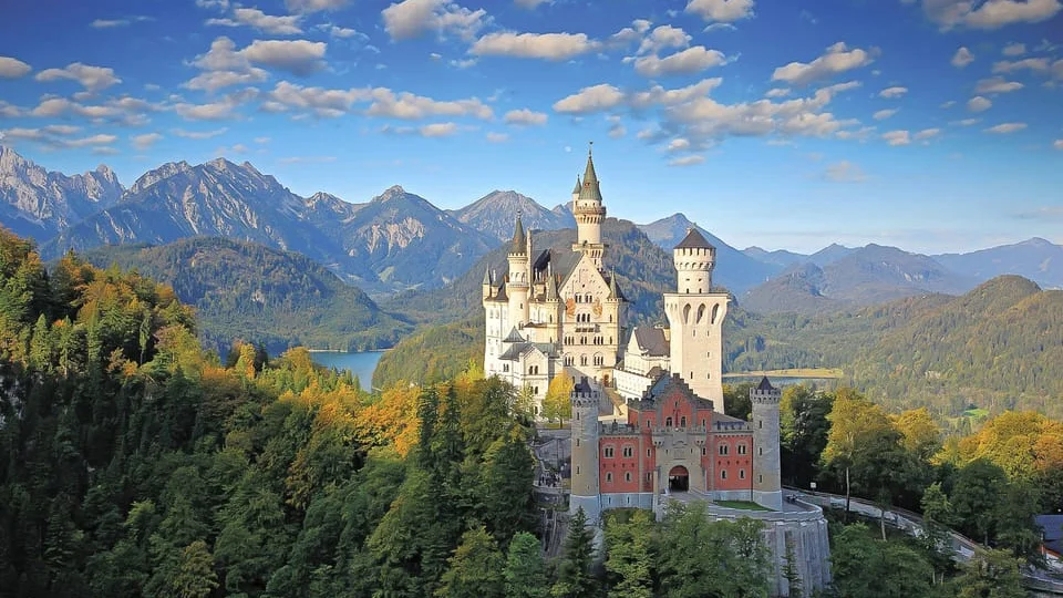 Neuschwanstein & Linderhof Castle Full-Day Trip